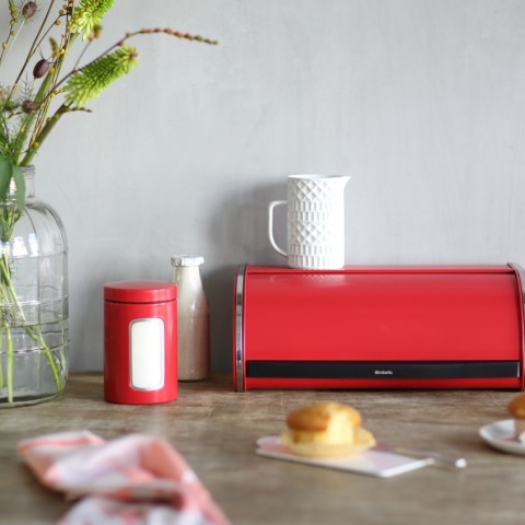 484063-Window-Canister-1.4L-484001-Roll-Top-Bread-Bin-Passion-Red-Mood-01
